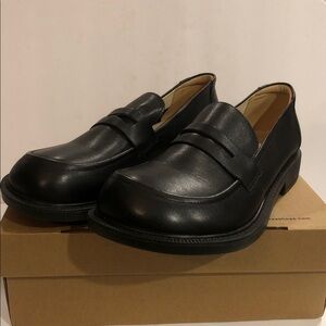 NIOB Dwarves Black Leather Wide Toe Box Women’s Loafers